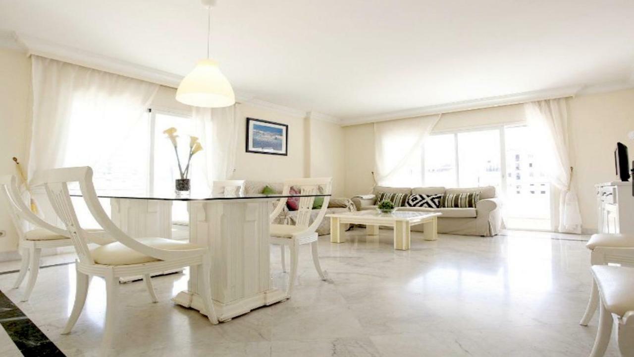 Center Puerto Banus -3 Bedrooms Marbella Bagian luar foto
