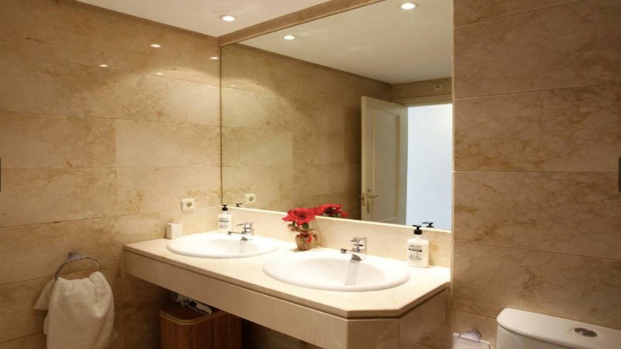 Center Puerto Banus -3 Bedrooms Marbella Bagian luar foto