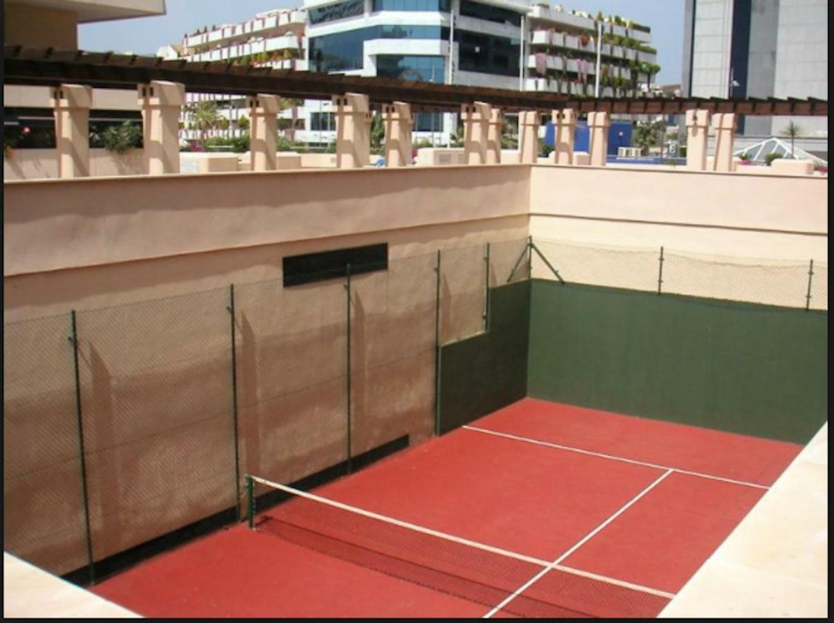 Center Puerto Banus -3 Bedrooms Marbella Bagian luar foto